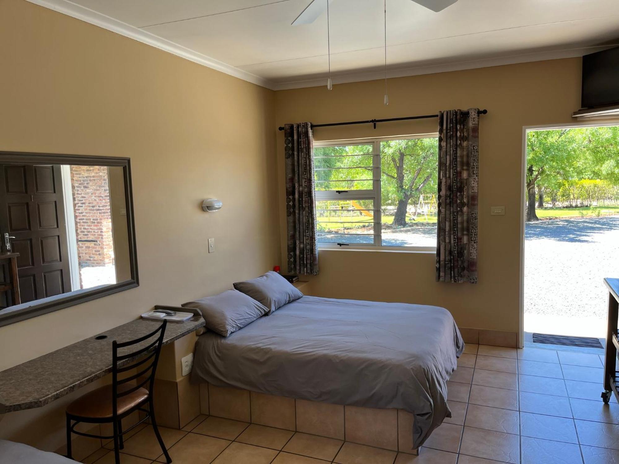 Sunset Chalets Colesberg Bagian luar foto