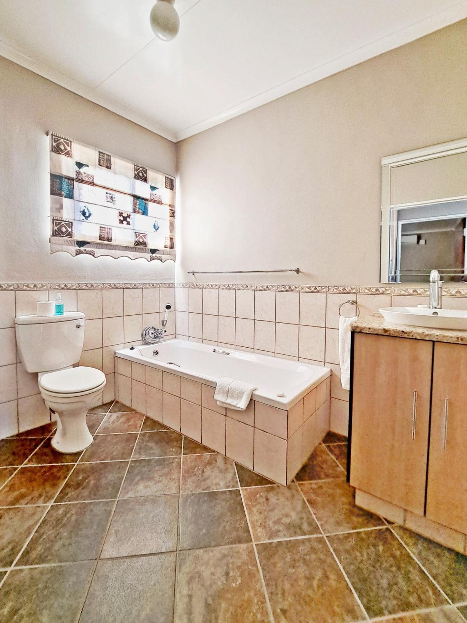 Sunset Chalets Colesberg Bagian luar foto