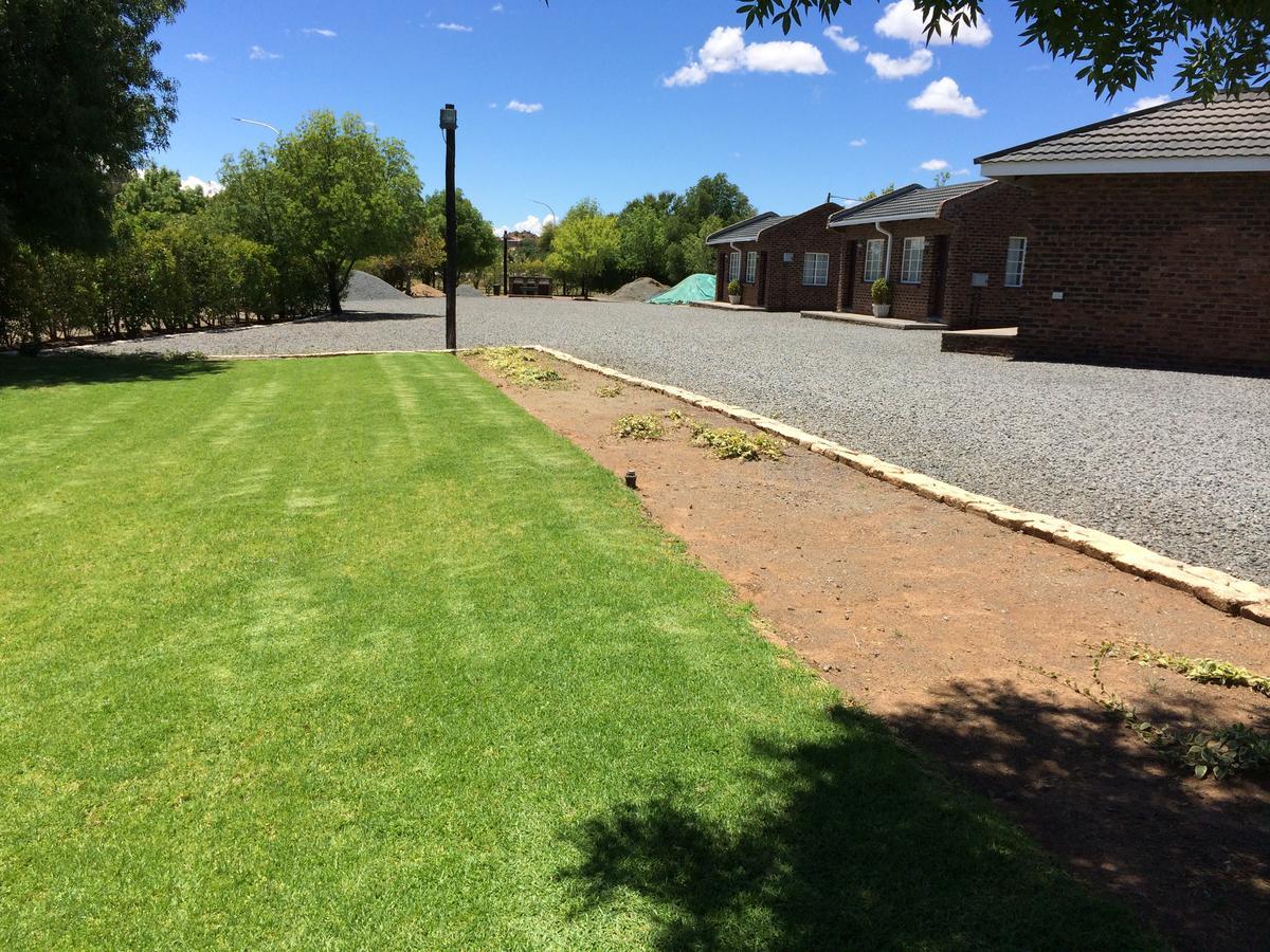 Sunset Chalets Colesberg Bagian luar foto
